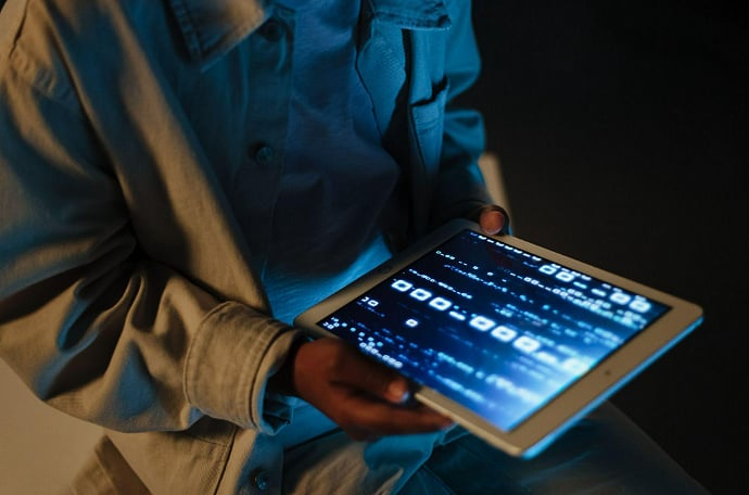 How should a UK business choose an OSINT company