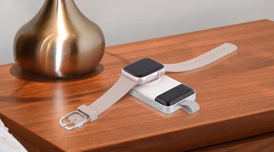 Pic-7-64GB-USB-Flash-Drive-and-Apple-Watch-Power-Bank.jpg