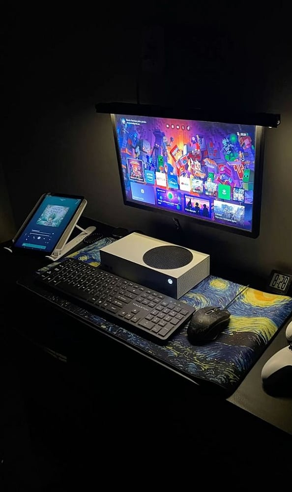 Can You Connect an Xbox to a Monitor and Keyboard