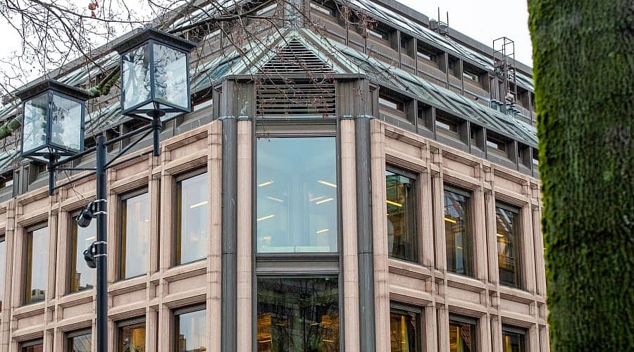 Norway Wealth Fund Reports USD 30 Billion Loss as Bond Investments Slide