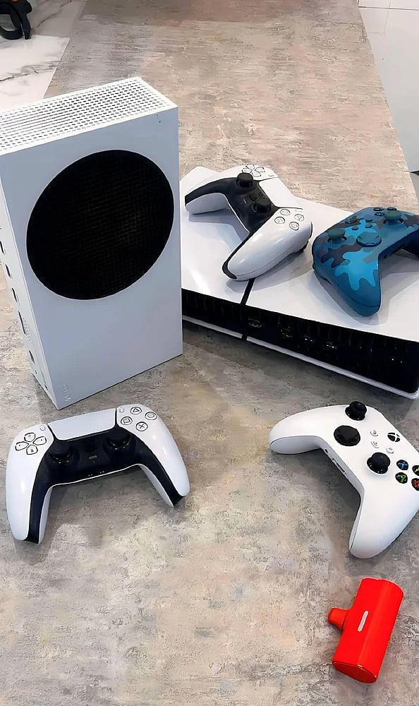 Which Console Should You Choose?: For basic gaming, consider a budget game box. For modern titles, compare the Xbox Series S with other consoles and check current deals.