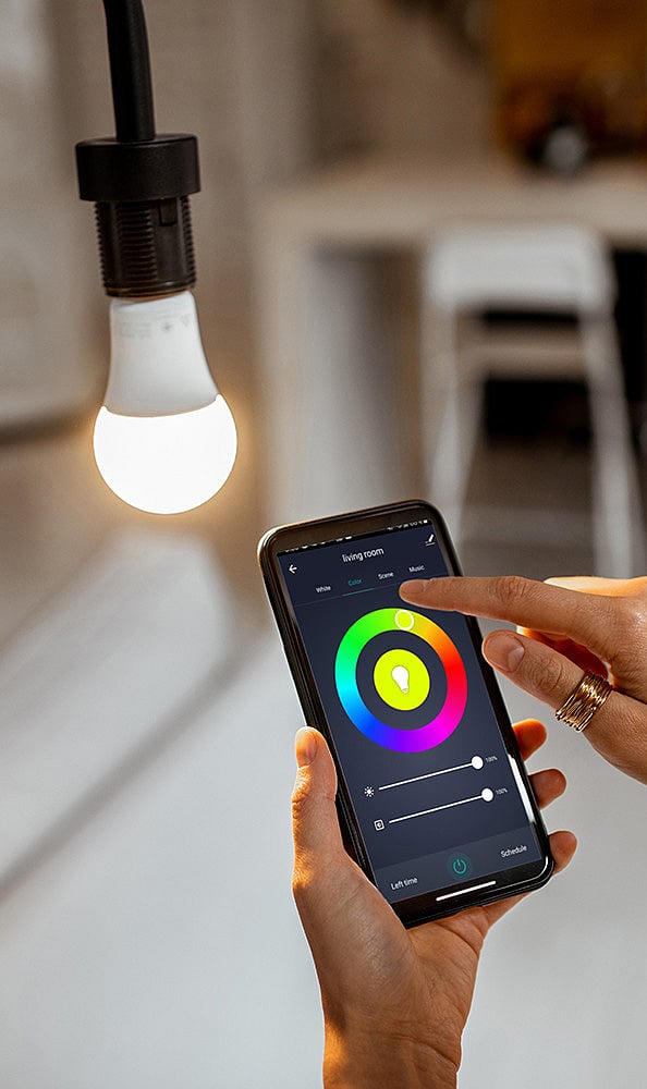 Choose-Smart-Bulbs-With-Adaptive-Lighting