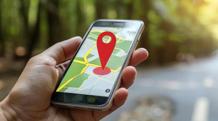 Which Navigation App Offers Better Privacy?