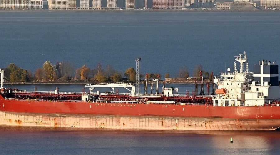 Russian Diesel Tanker Sails Toward New York Under Trump Deal