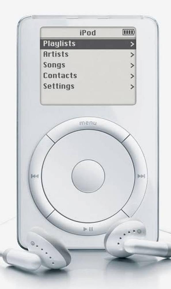 Nostalgia Meets Streaming: Apple Music’s hidden tribute connects the streaming era with the iPod’s legacy, reminding longtime fans how a simple music player changed everyday listening.