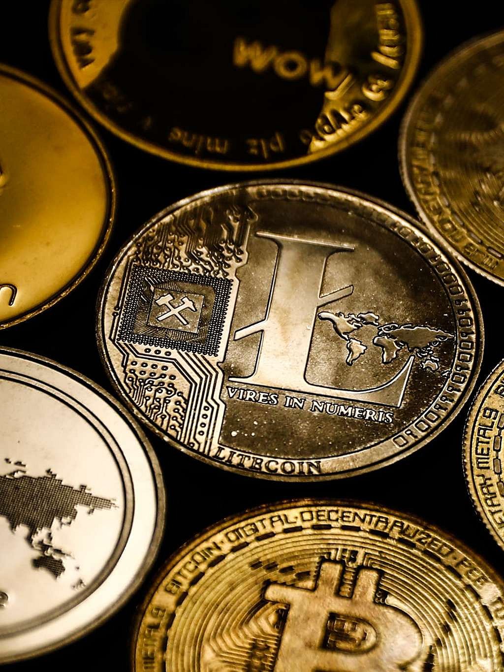 5 Best Cryptocurrency Mining Stocks to Explore in September