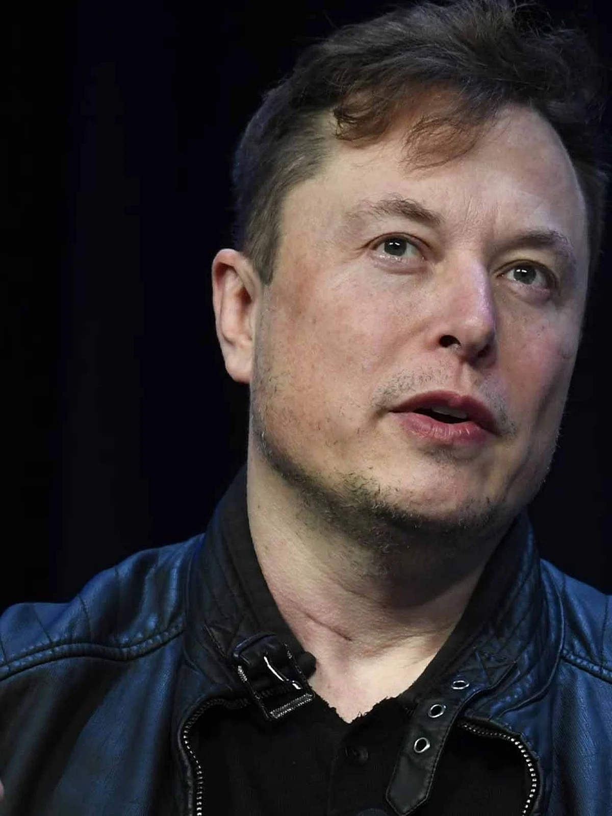 Elon Musk's AI Company Eyes $1 Billion to Enter ChatGPT Market