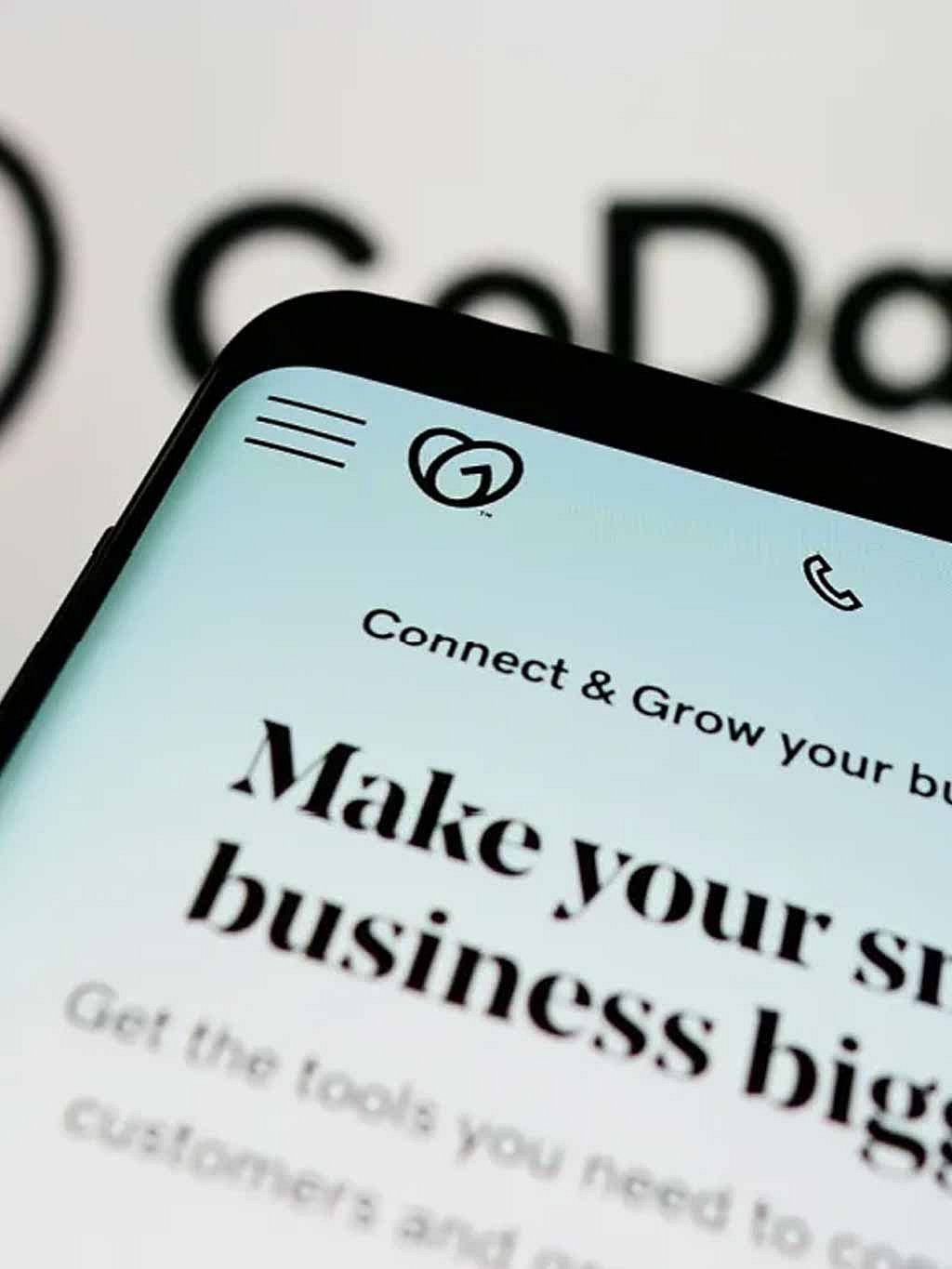GoDaddy Integrates AI for Email, Website Content
