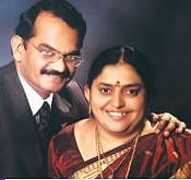 என்னுடைய ஏடிஎம் கார்டு அவரிடம்  தான் இருக்கும்!