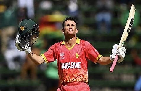 சதம் அடித்த மகிழ்ச்சில் ஷான் வில்லியம்ஸ்