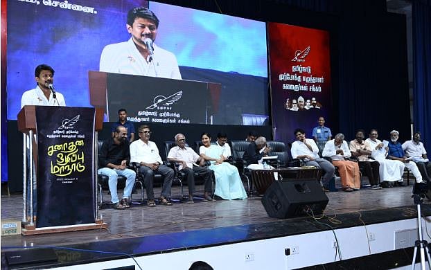 எதிர்விளைவுகளை உணர்ந்து பேச வேண்டும்! – உதயநிதிக்கு நீதிமன்றம் அறிவுரை!