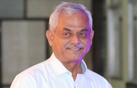 ஓய்வுக்குமுன் பேராசிரியரை நீக்கவைத்த கிரிமினல் வழக்கு துணைவேந்தர்!