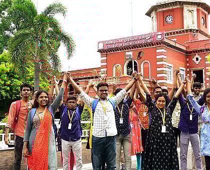 3 இலட்சம் ஆண் மாணவர்களுக்கு மாதம் ரூ.1,000... தமிழ்ப் புதல்வன் திட்டம்! 