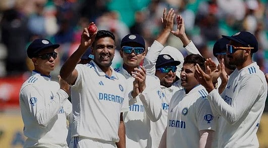 சுருட்டிய சுழல் பந்துவீச்சாளர்கள்… இந்தியா இன்னிங்ஸ் வெற்றி!