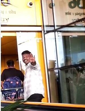 இராஜீவ் வழக்கு- முருகன், பயஸ், ஜெயக்குமார் இலங்கைக்கு அனுப்பிவைப்பு!