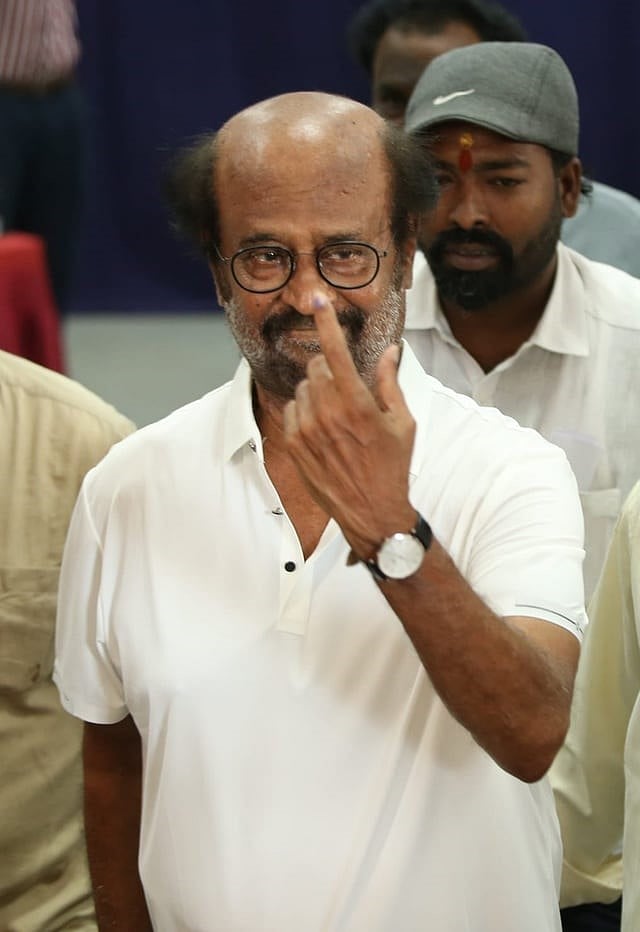ரஜினிகாந்த் உட்பட சினிமா பிரபலங்கள் வக்களிப்பு!