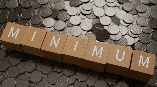 மினிமம் பேலன்ஸ்… அபராதம் விதித்தே ரூ.21 ஆயிரம் கோடிக்கு மேல் வசூல்!