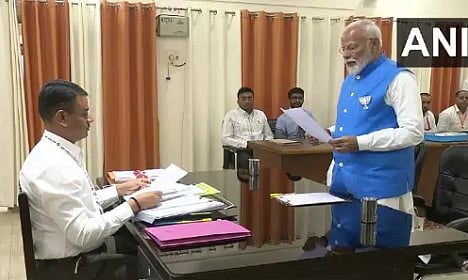 வேட்புமனு தாக்கல் செய்தார் பிரதமர் மோடி!