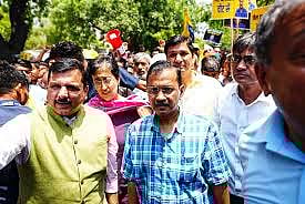 பா.ஜ.க. தலைமை அலுவலக முற்றுகை போராட்டம் –கெஜ்ரிவால் தடுத்து நிறுத்தம்!