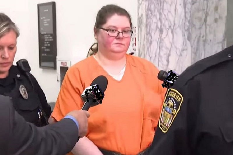 17 பேரை ஊசி போட்டு கொன்ற நர்சுக்கு 760 ஆண்டுள் சிறை தண்டை விதிப்பு!