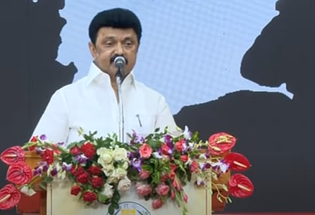 ஸ்வீட் பாக்ஸ் கொடுத்து ‘குளோஸ்’ செய்த ராகுல்! – முப்பெரும் விழாவில் முதல்வர் பேசியது என்ன?