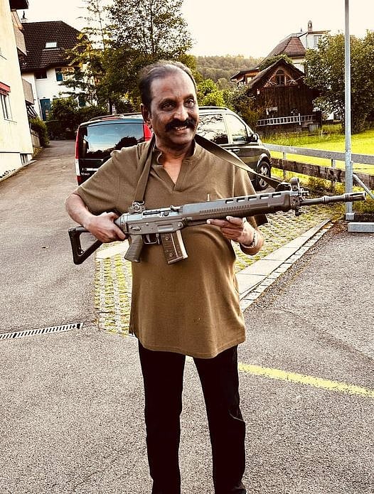 தோழன் செய்யாததை துப்பாக்கிச் செய்யும்!