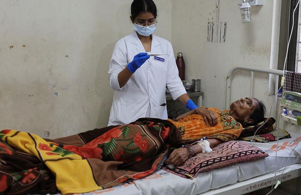 61 பேர் வெப்ப அலைக்கு பலி; 25 தேர்தல் அதிகாரிகளும் அடக்கம்!