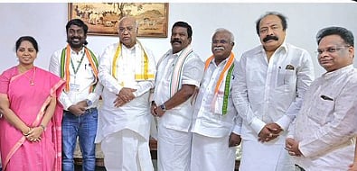 கார்கேவை சந்தித்து வாழ்த்து பெற்ற தமிழக காங்கிரஸ் எம்.பி.க்கள்!