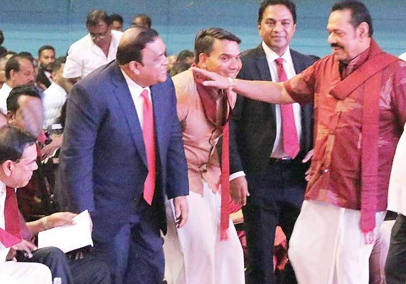 மீண்டும் தலைதூக்கும் இராஜபக்சேகள்... இலங்கையில் அடுத்து?!