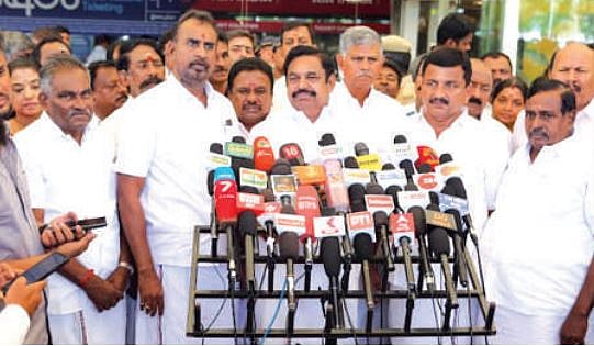 எடப்பாடி, அண்ணாமலை பரஸ்பரம் தாக்கு... அப்போ கூட்டணி அம்புட்டுத்தானா?