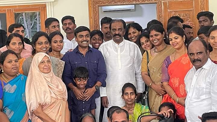 கவிஞர் வைரமுத்து வழங்கிய கறி விருந்து!