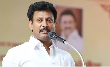 “54% மாணவர்கள் செல்போனுக்கு அடிமை!” - அமைச்சர் அன்பில் மகேஸ் தகவல்