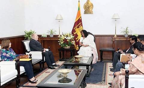 Srilankan pm with cuban consul