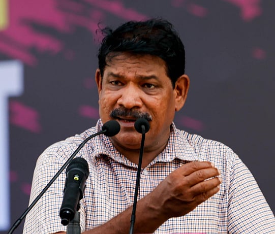 நாசம் செய்துவிட்டு தொப்புள்கொடி உறவு என்பதா?- இலங்கை அமைச்சர் சாடல்