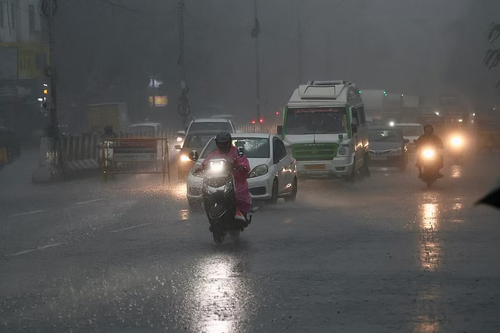 தமிழகத்திற்கு 2 நாள்களுக்கு ஆரஞ்சு அலர்ட்!