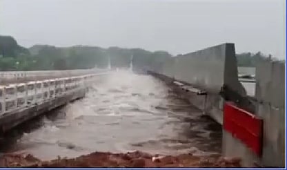 கட்டி 3 மாதங்களில் ஆற்றோடு போன பாலம்- எப்படி? 
