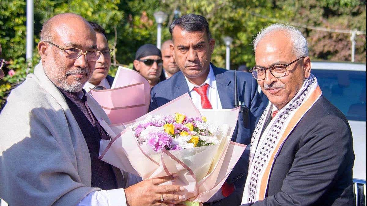 மணிப்பூர் ஆளுநராக அஜய் குமார் பல்லா, ஒடிசா ஆளுநராக ஹரி பாபு கம்பம்பட்டி பதவியேற்பு