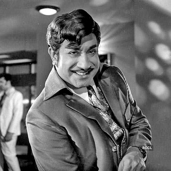 தமிழ் சினிமா ரசிகர்களின் வரம்புக்கு மீறிய விசுவாசம்!