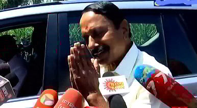 ‘அதெல்லாம் அன்றே முடிந்தது… ஆளை விடுங்க’ – கையெடுத்துக் கும்பிட்ட செங்கோட்டையன்!