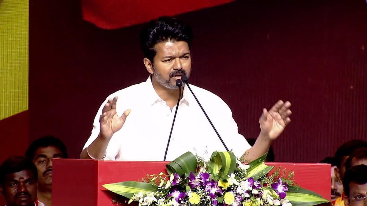 எரிவாயு விலையேற்றம்- தி.மு.க.வைக் குறைசொல்லும் விஜய்!