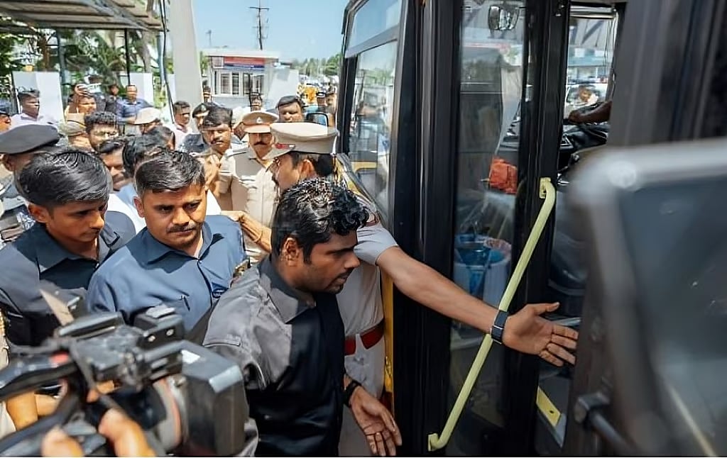 பாஜக தலைவர் அண்ணாமலை கைது!