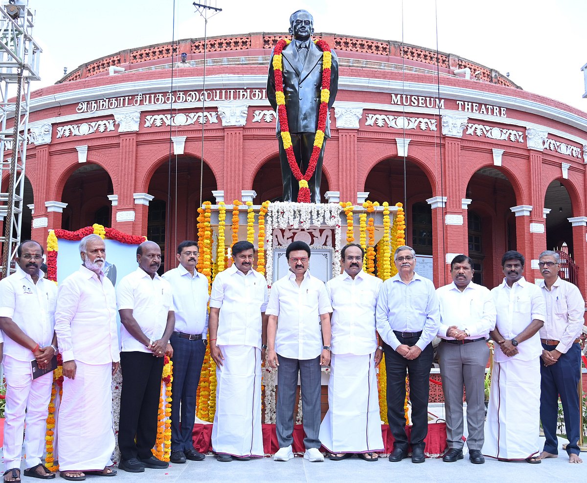 சர் ஜான் மார்சல் சிலை சென்னையில் திறப்பு!