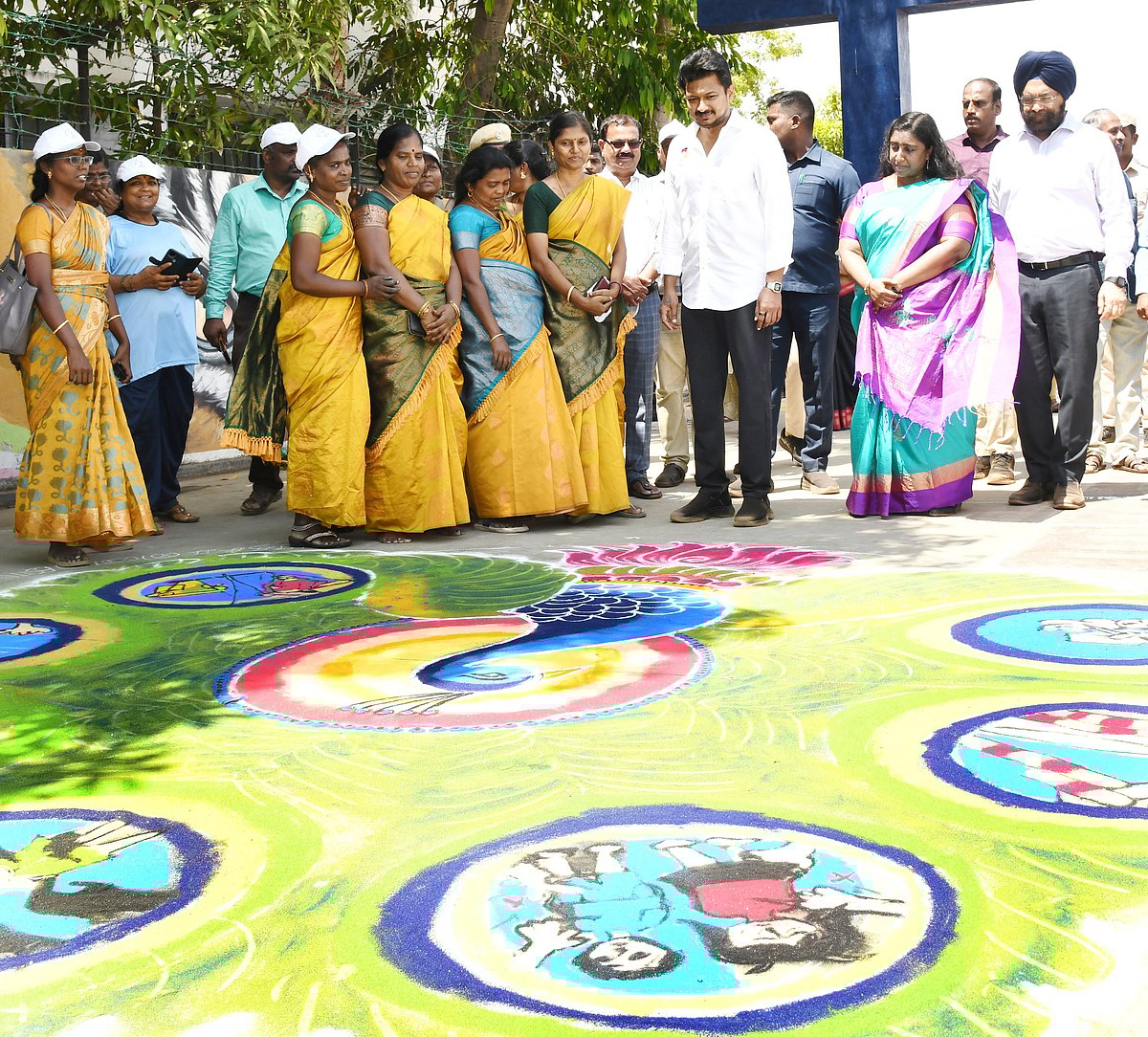 சுய உதவிக் குழு பெண்கள் விளையாட்டுப் போட்டி தொடங்கியது!