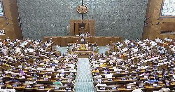 நமது எம்பிக்களுக்கு  24%  ஊதிய உயர்வு!  இப்போது அவர்கள் பெறும் மாத ஊதியம் எவ்வளவு தெரியுமா?