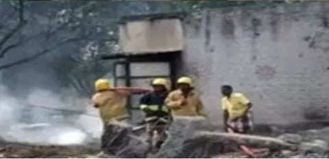 நேற்று சேலத்தில், இன்று சிவகாசியில்... பட்டாசு விபத்தில் 7 பேர் பலி!