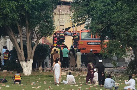 3 வயது குழந்தை உட்பட 8 பாகிஸ்தானியர்கள் பலி!