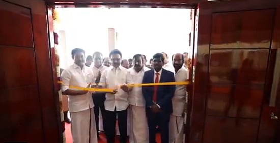 “டெல்லியே திரும்பிப் பார்க்கும் வகையில் மாதிரிப் பள்ளி” – முதல்வர் பெருமிதம்!