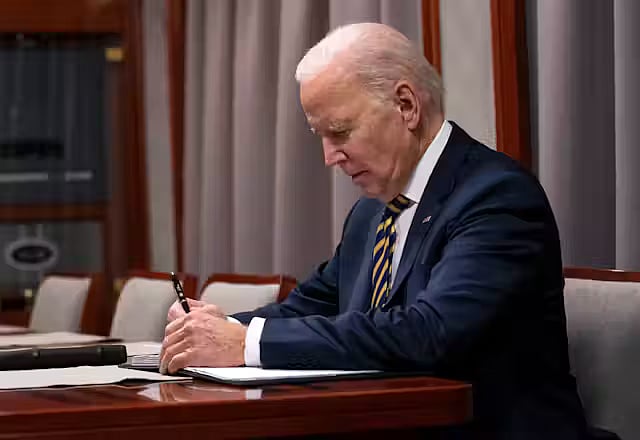 ஜோ பைடனுக்கு இப்படியொரு நோயா…?- வெளியான அதிர்ச்சி ரிப்போர்ட்!