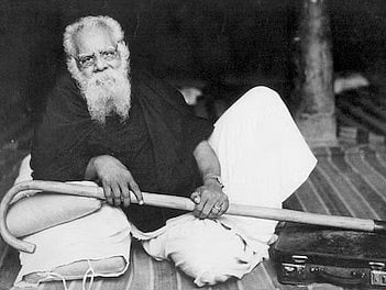 பெரியார் பெயருக்கு பின்னால் சாதி பெயர்... சர்ச்சையைக் கிளப்பிய யுபிஎஸ்சி வினாத்தாள்!