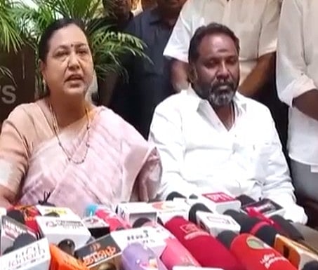 விஜய்கிட்டக் கேளுங்க- பிரேமலதா சீறல்!